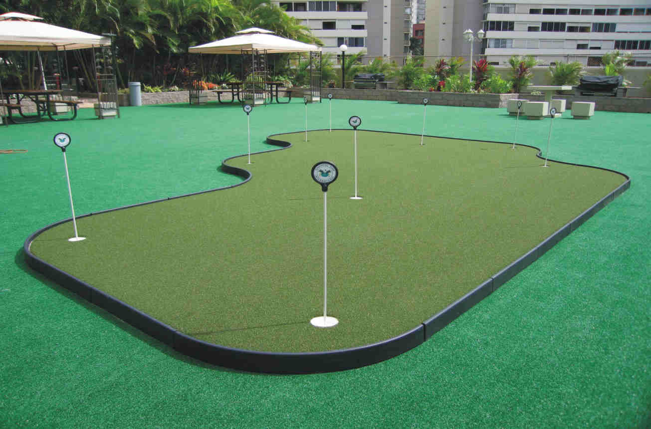 Chateau Waikiki Putting Surface